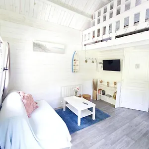 Cosy, Plages A Pieds. Morbihan. Chalet